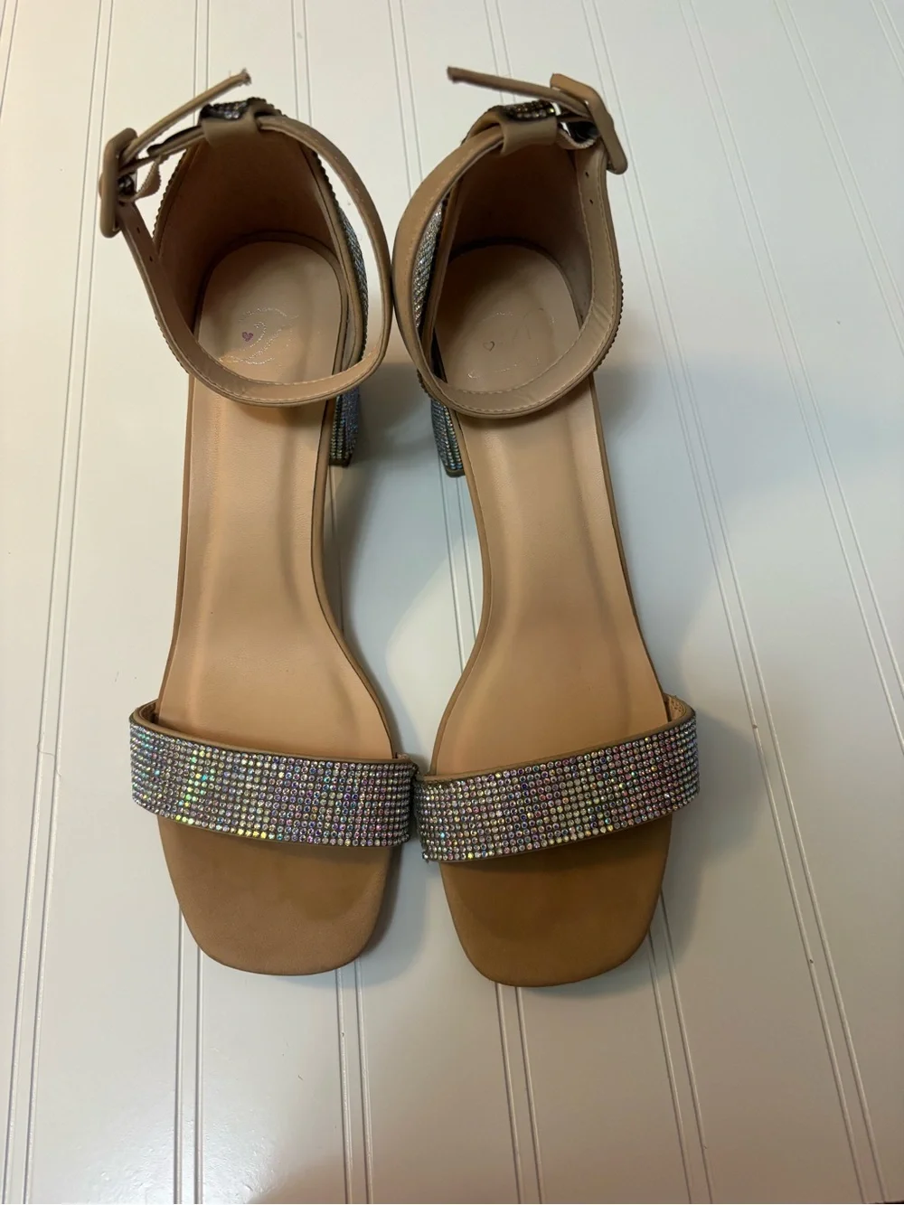 N/A elegant tan